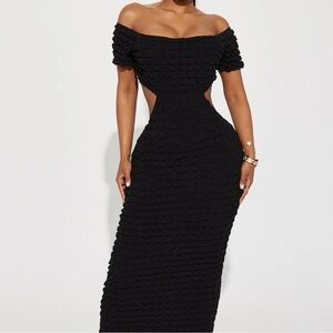 Fashion Nova - Hazel Bubble Maxi Dress - Black